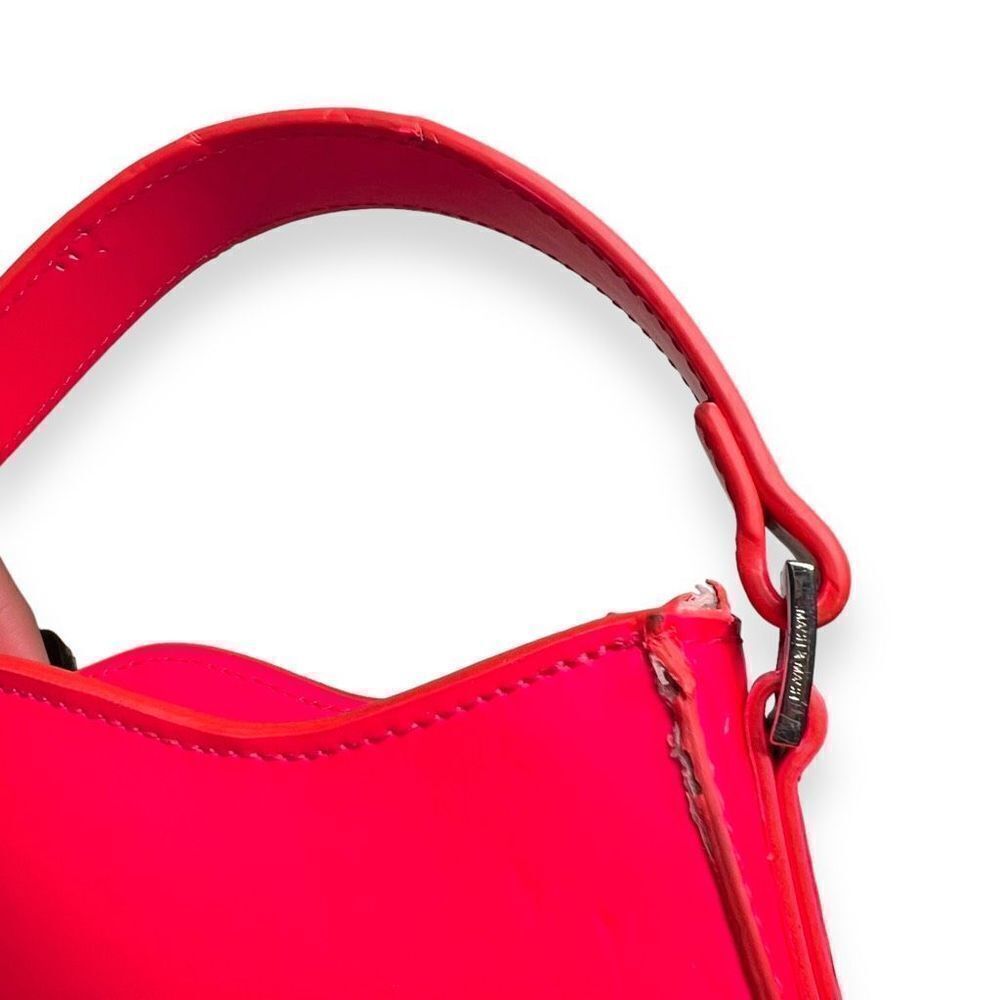 Mach and Mach Hot Pink Wave Baguette Leather Bag 100% Authentic - Picture 3 of 12